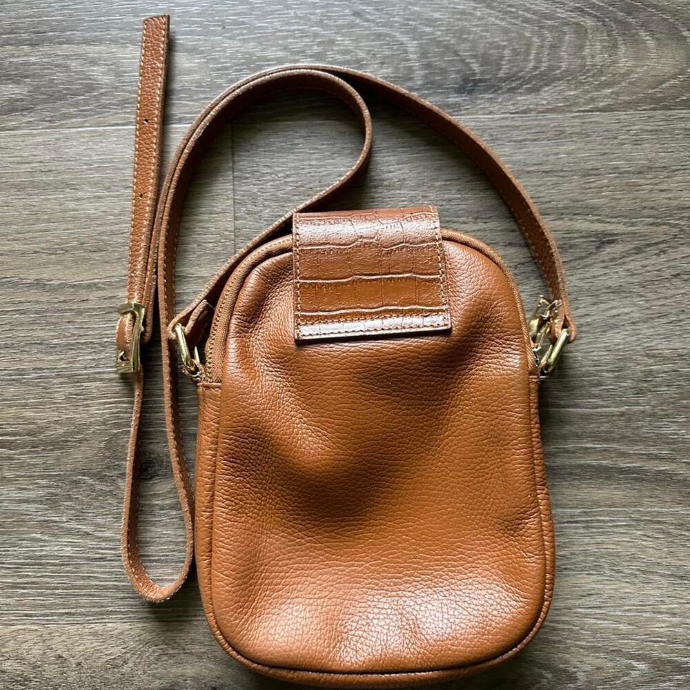 Tan stella bianca crossbody leather